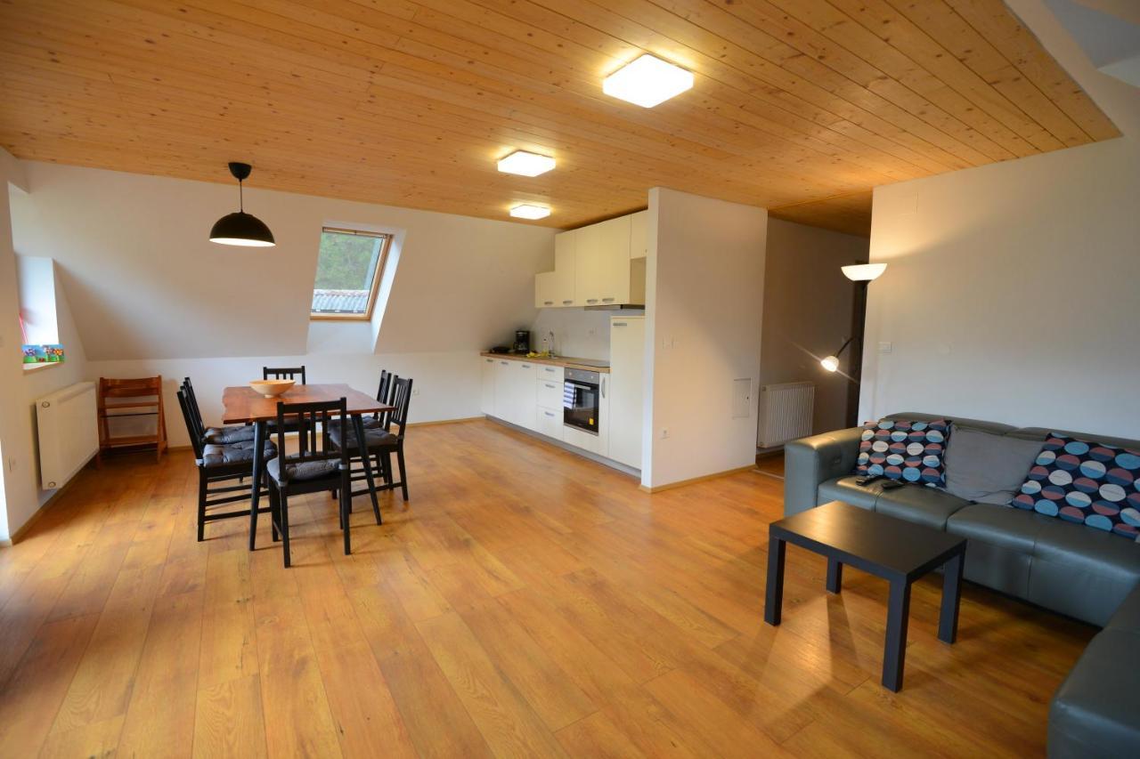 Apartmaji Pekovec 博希尼 外观 照片